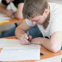 die Aufnahmeprüfung